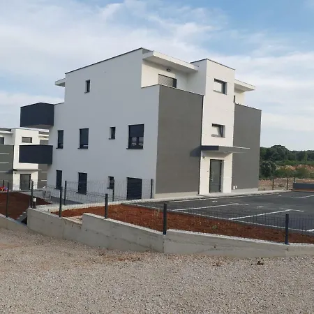 Apartman Black&white 2 Krk Town